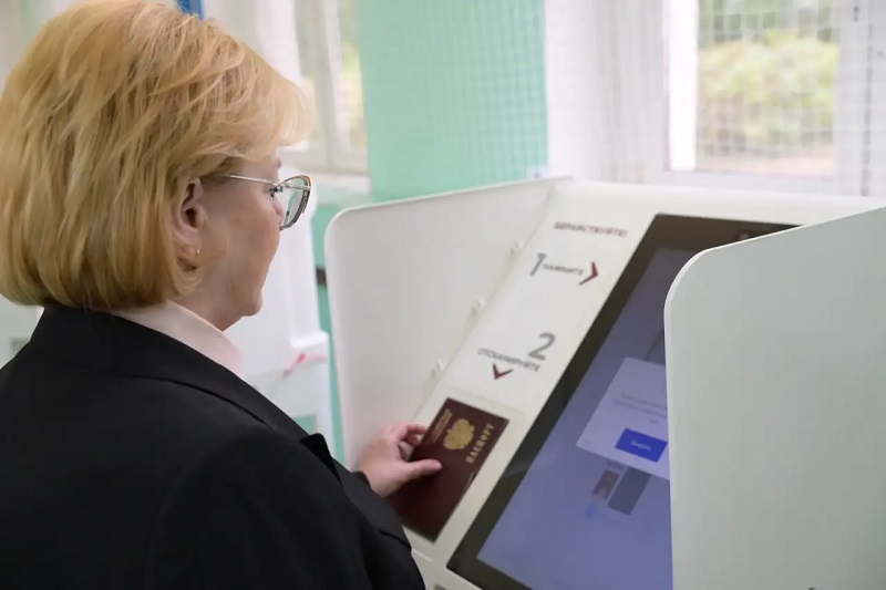 Руководитель ФМБА России Вероника Скворцова проголосовала на выборах