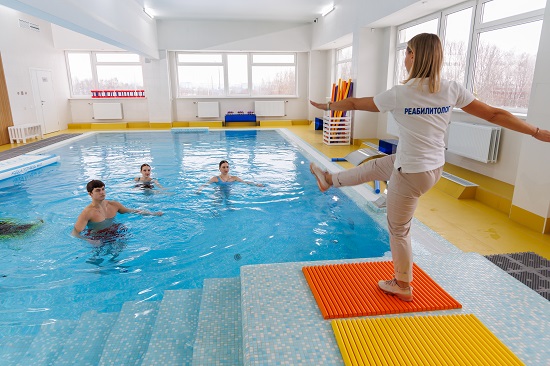 Аквааэробика в медицинском центре
