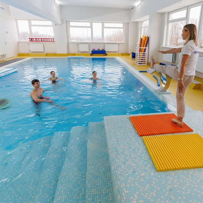 Аквааэробика в медицинском центре